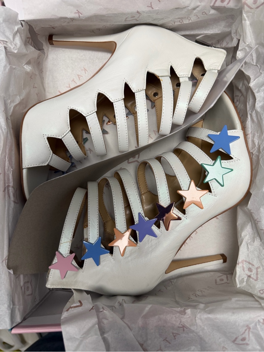 Katy Perry Collections White Strappy Heels with Multicolored Star Embellishments - Picture 4 of 4